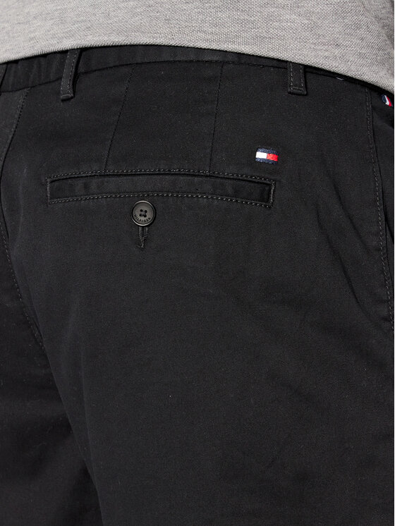 Tommy Hilfiger Tommy Hilfiger Szövet rövidnadrág Brooklyn MW0MW23563 Fekete Regular Fit