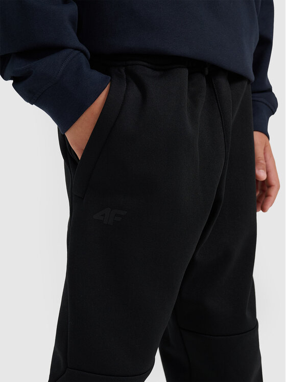 4F 4F Spodnie dresowe APRES SKI Czarny Regular Fit