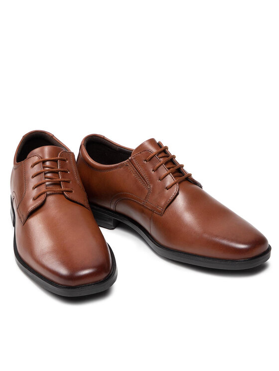 Clarks Clarks Półbuty Howard Walk 261620177 Brązowy