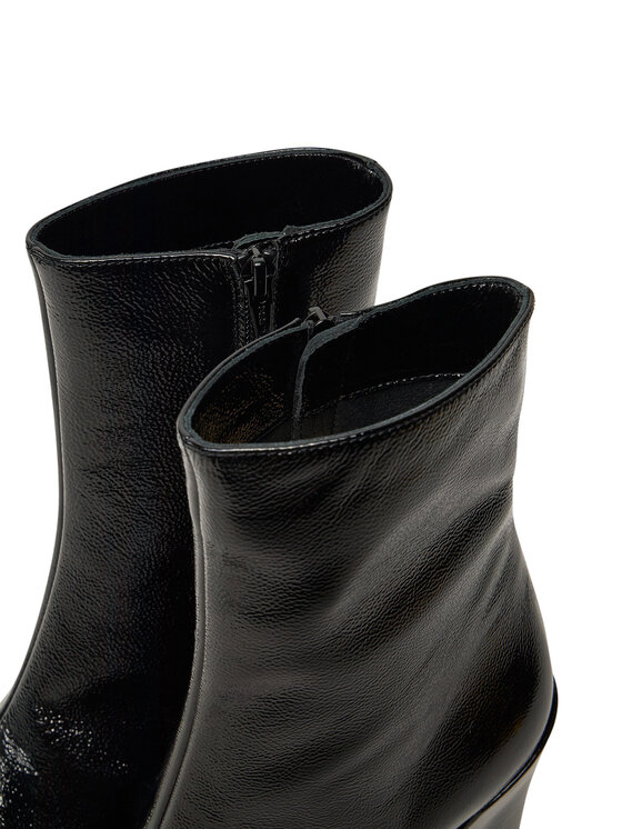 Furla Furla Stiefeletten YI68FNU Y57000 O6000 Schwarz
