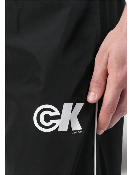 Calvin Klein Jeans Calvin Klein Jeans Pantaloni da tuta NYLON DRAWSTRING STR Nero Casual Fit