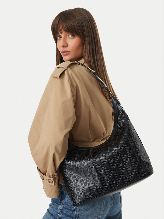 Calvin Klein Geantă Emblem Aop Debossed Medium Shbag LV04F3875G Negru