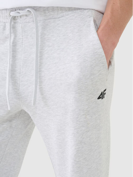 4F 4F Teplákové kalhoty 4FWMM00TTROM1139 Světle šedá Regular Fit