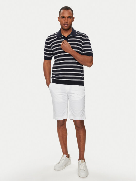 Baldessarini Baldessarini Шорти з тканини B1 16939/000/2402 Білий Regular Fit