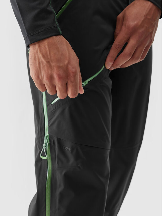 4F 4F Pantaloni da sci 4FAW23TFTRM373-21S Nero Regular Fit