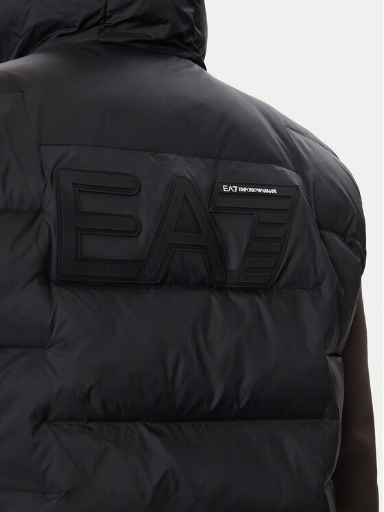 EA7 Emporio Armani EA7 Emporio Armani Безрукавка 7M002386 AF15956 UC001 Чорний Modern Fit