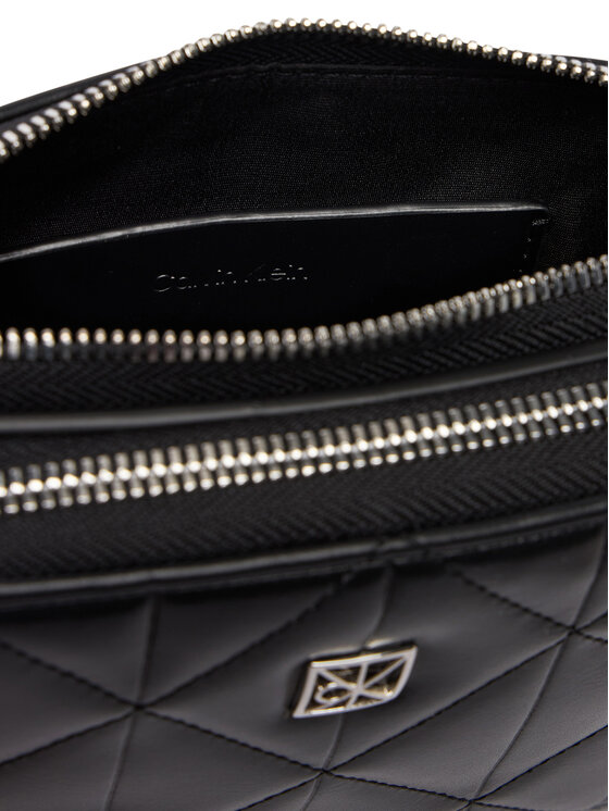Calvin Klein Calvin Klein Käekott Quilted Double Zip Camera Bag LV04F3328G Must