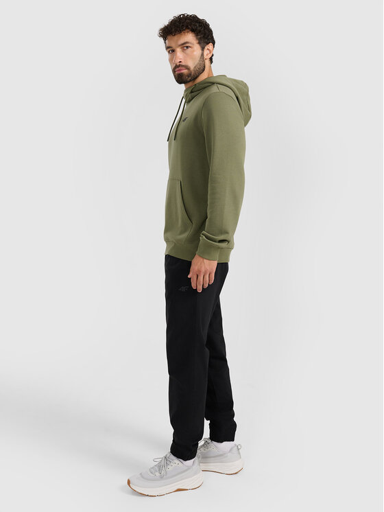 4F 4F Spodnie dresowe NOS Czarny Regular Fit