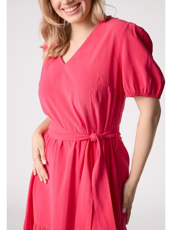 QUIOSQUE QUIOSQUE Každodenné šaty 4VF001 Ružová Regular Fit