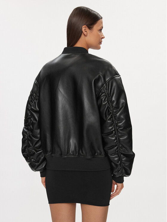 Patrizia Pepe Patrizia Pepe Bunda z imitace kůže 8O0123/E005-K103 Černá Regular Fit