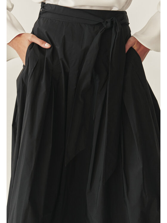 TATUUM Tatuum Spódnica midi TAFTANI Czarny Flare Fit