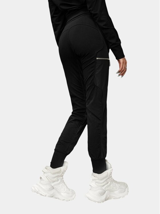 MADE BY SOCIETY MADE BY SOCIETY Spodnie materiałowe Pantaloni cargo - P26656 Czarny Basic Fit