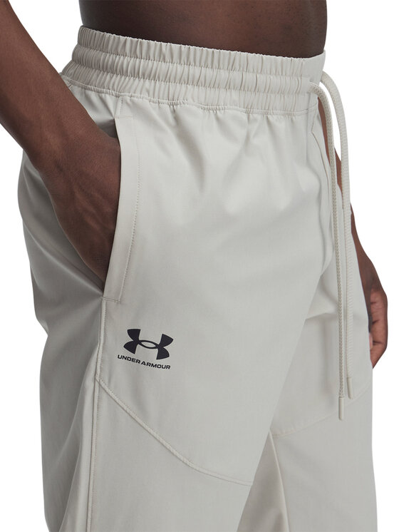 Under Armour Under Armour Spodnie dresowe 1386557 Beżowy Slim Fit
