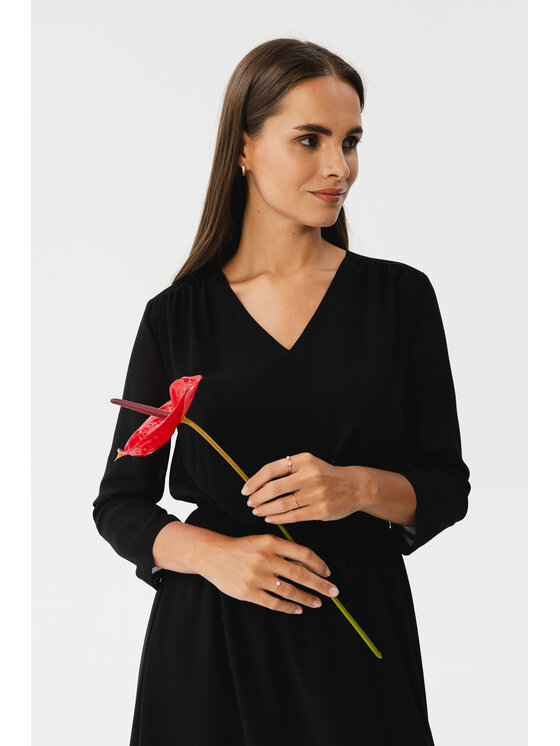 Stylove Stylove Každodenné šaty S354 Čierna Modern Fit
