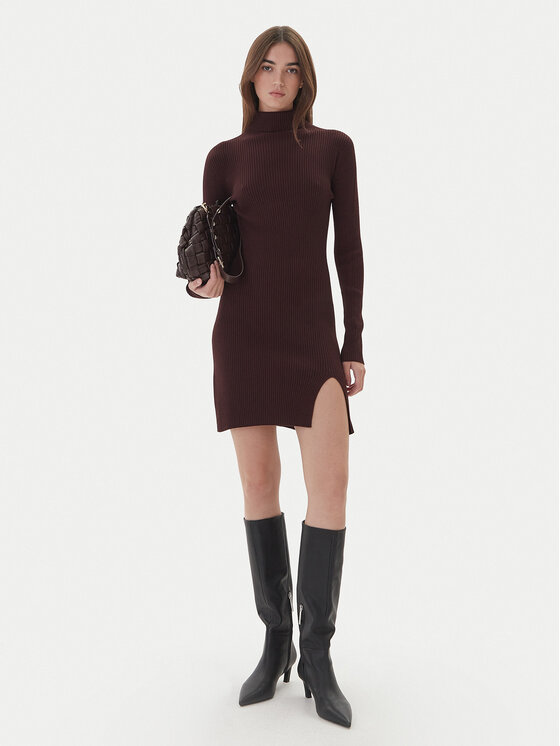 Kontatto Kontatto Pletena obleka 3M0827C Bordo rdeča Slim Fit
