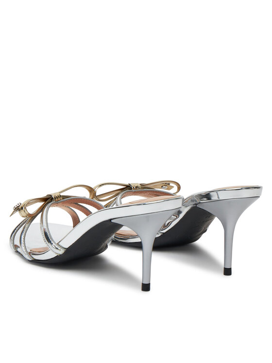 LOVE MOSCHINO LOVE MOSCHINO Klapki JA28036G1MJE190A Srebrny