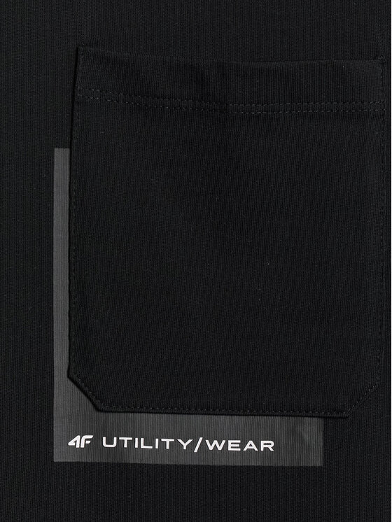 4F 4F T-Shirt CITY Czarny Regular Fit