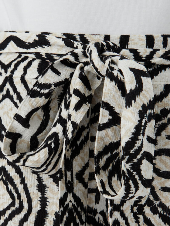 Vero Moda Vero Moda Medžiaginiai šortai Menny 10323630 Smėlio Regular Fit