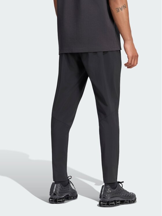 adidas adidas Spodnie materiałowe 171180 Czarny Regular Fit