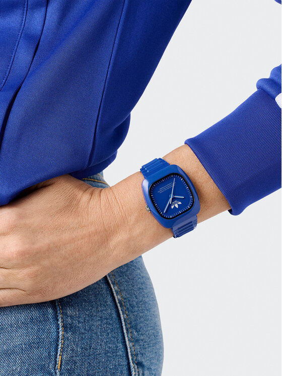 adidas adidas Uhr Retro Wave Two AOSY24530 Blau