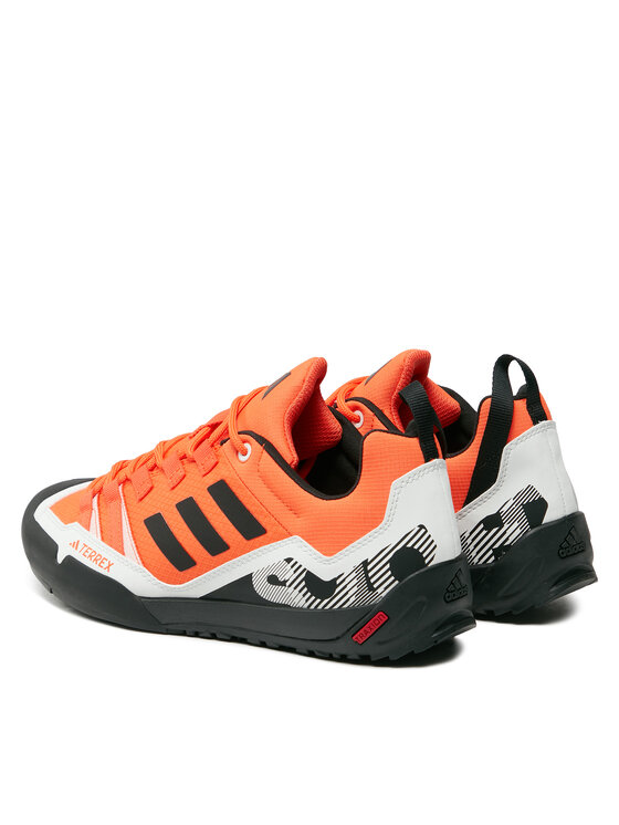 adidas adidas Sneakersy Terrex Swift Solo 2 IE6902 Pomarańczowy