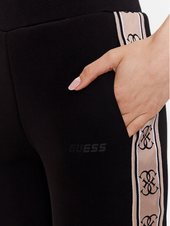 Guess Guess Teplákové kalhoty Britney V2YB15 KB3P2 Černá Regular Fit