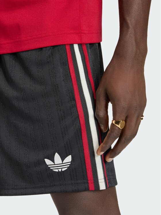 adidas adidas Szorty sportowe 161927 Czarny Loose Fit