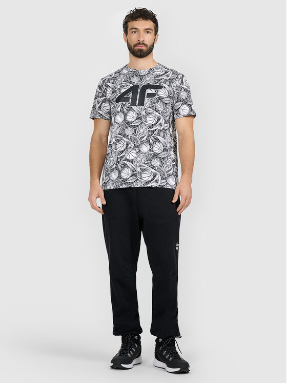 4F 4F T-Shirt WINTER CODE Czarny Regular Fit