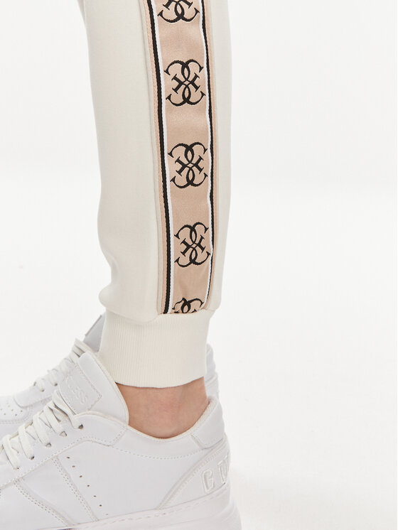 Guess Guess Spodnie dresowe Britney V2YB15 KB3P2 Écru Regular Fit