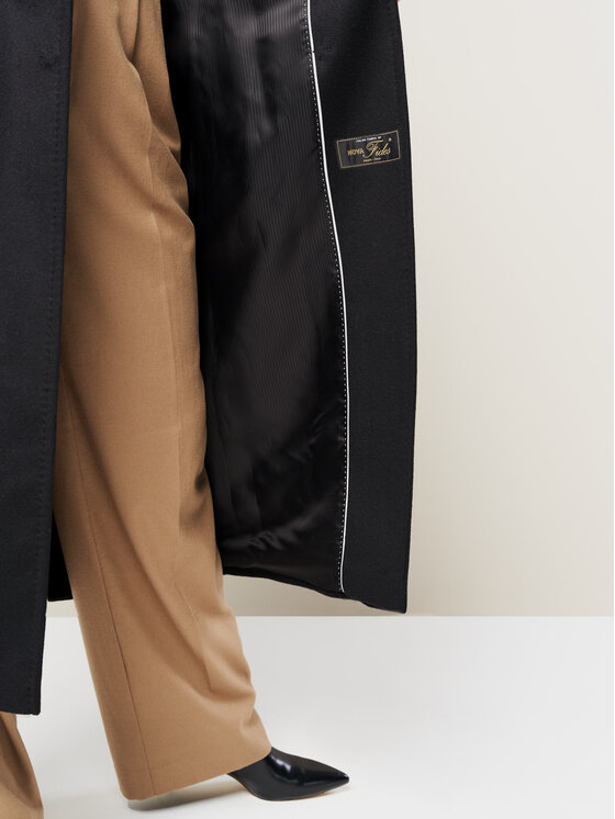 BEIGE BEIGE Płaszcz wełniany TOKYO Czarny Oversize