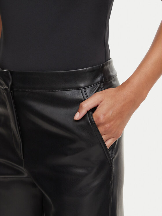 Marella Marella Tehisnahast püksid Palude 2623786012 Must Regular Fit