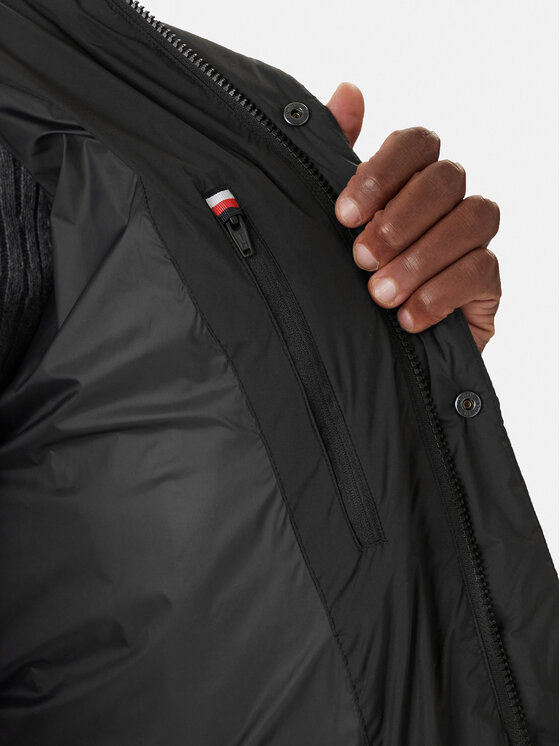 Tommy Hilfiger Tommy Hilfiger Vatovaná bunda MW0MW36569 Černá Regular Fit