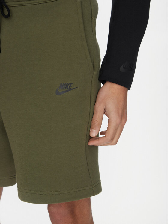 Nike Nike Pantaloncini sportivi FB8171 222 Verde Regular Fit