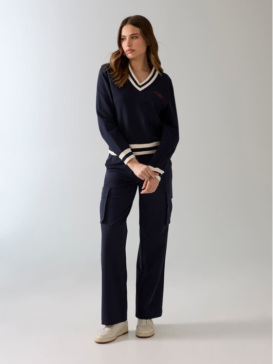 Guess Guess Mikina 182482 Světle modrá Classic Fit
