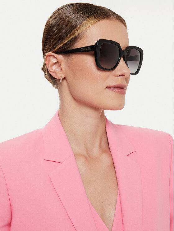 Michael Kors Michael Kors Saulesbrilles Manhasset 0MK2140 30058G Melns