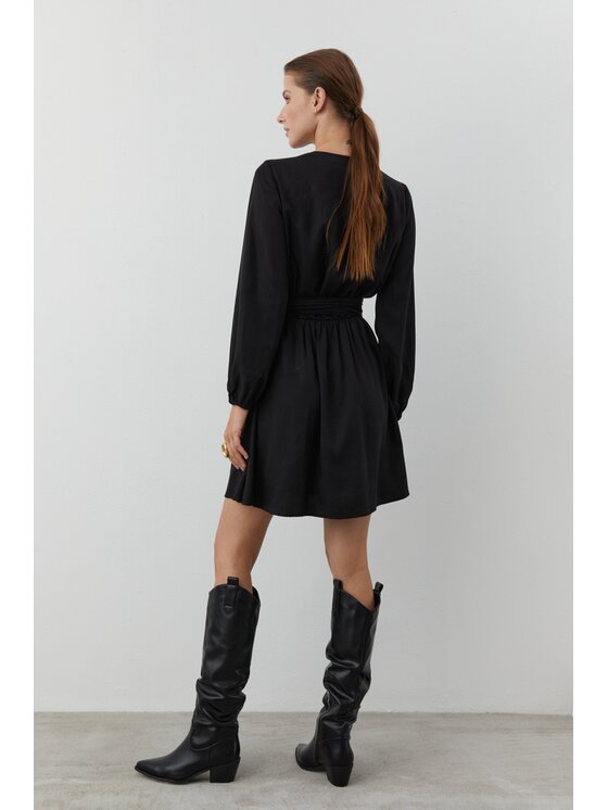 Duende Duende Sukienka codzienna Éter Dress Czarny Skinny Fit