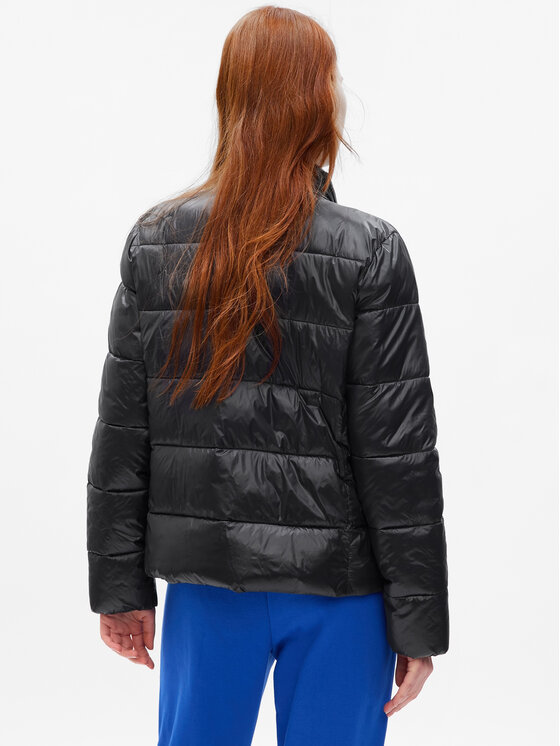 Gap Gap Demisezoninė striukė 724309-02 Juoda Regular Fit