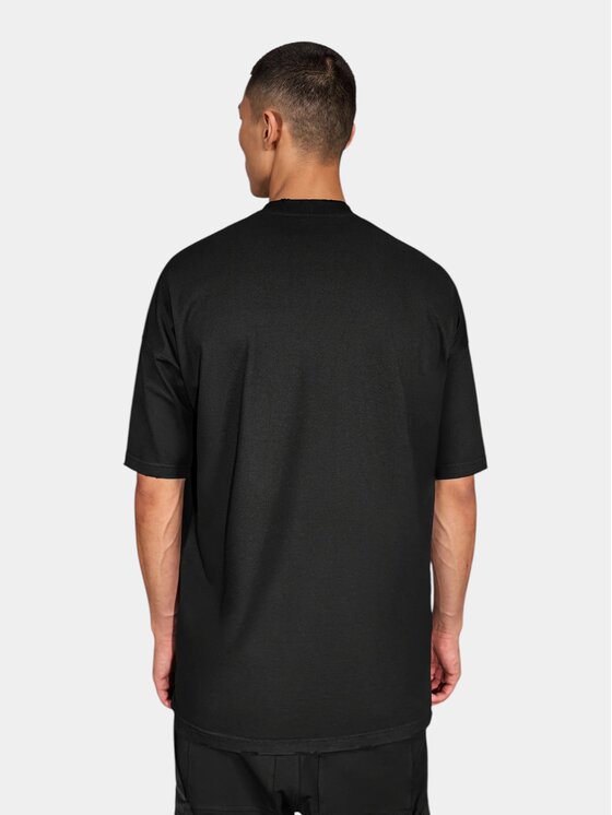 MADE BY SOCIETY MADE BY SOCIETY T-Shirt Witness - T17448 Czarny Basic Fit