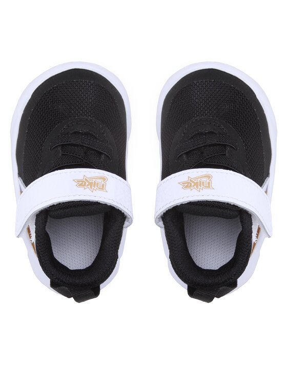 Nike Nike Sneakersy Team Hustle D 10 (Td) CW6737 002 Černá