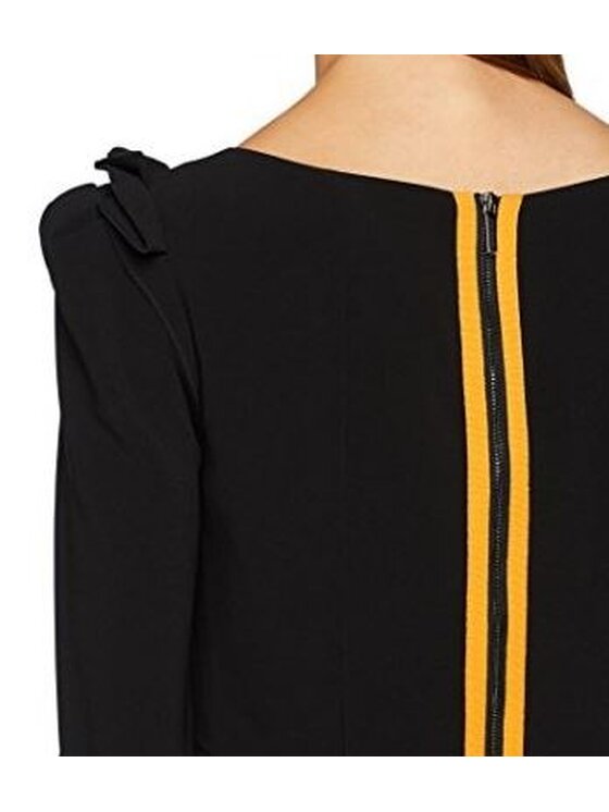 Armani Exchange Armani Exchange Šaty 6ZYA06 YNDUZ Černá Regular Fit