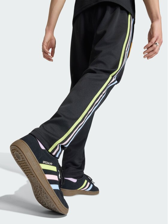 adidas adidas Spodnie dresowe 161725 Czarny Regular Fit