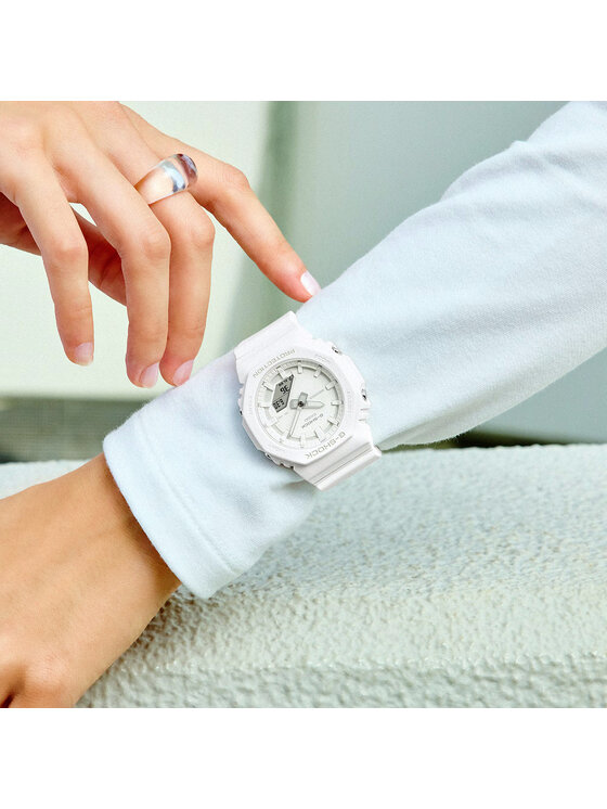 Casio Casio Zegarek GMA-P2100-7AER Biały