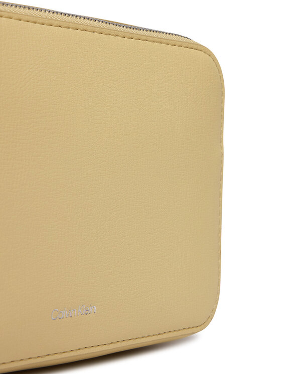 Calvin Klein Calvin Klein Kabelka Foil Logo Elongated Camera Bag LV04F3276G Žlutá