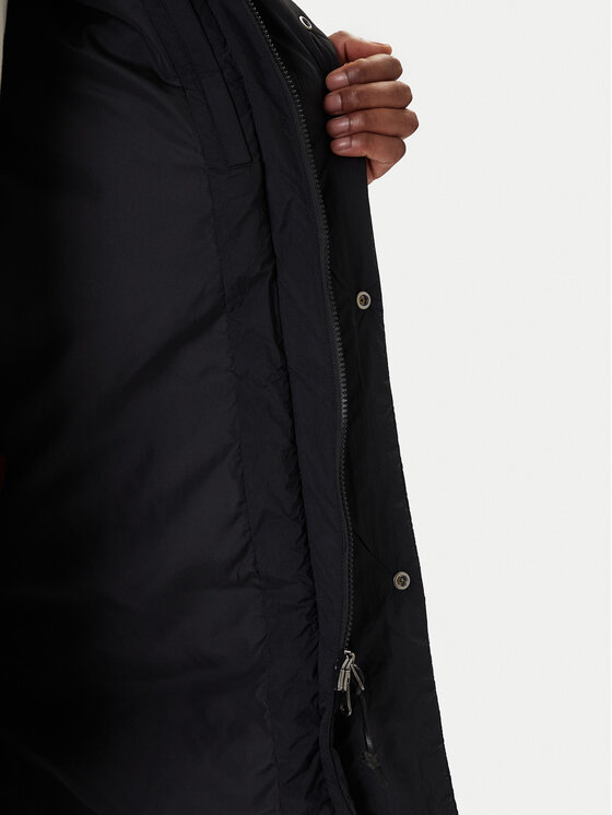 Gant Gant Vatovaná bunda 7006568 Černá Regular Fit