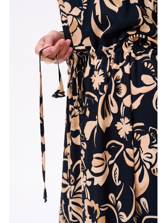blue shadow blue shadow Sukienka codzienna Frida 2 Czarny Regular Fit