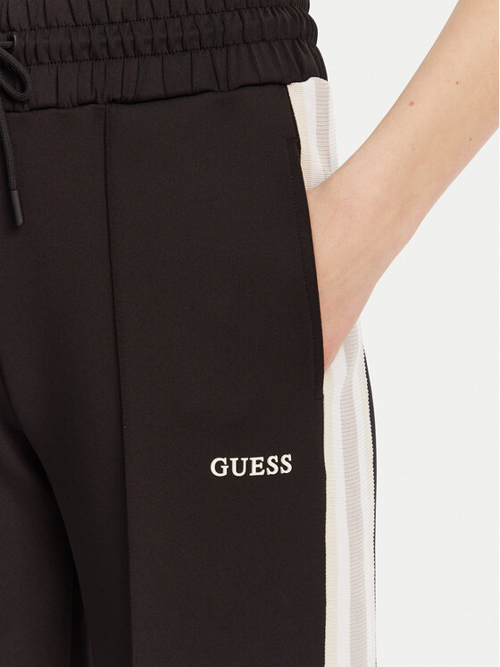 Guess Guess Spodnie dresowe V5GB12 KCRU2 Czarny Regular Fit