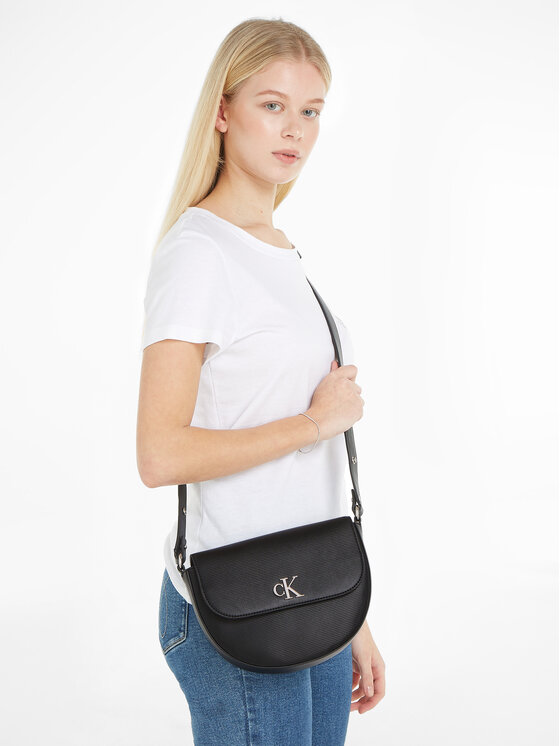 Calvin Klein Jeans Torebka Minimal Monogram Saddle Bag22 T K60K611226  Czarny
