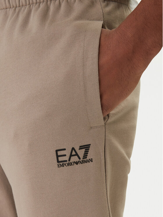 EA7 Emporio Armani EA7 Emporio Armani Tepláková souprava 8NPV60 PJVRZ Béžová Regular Fit