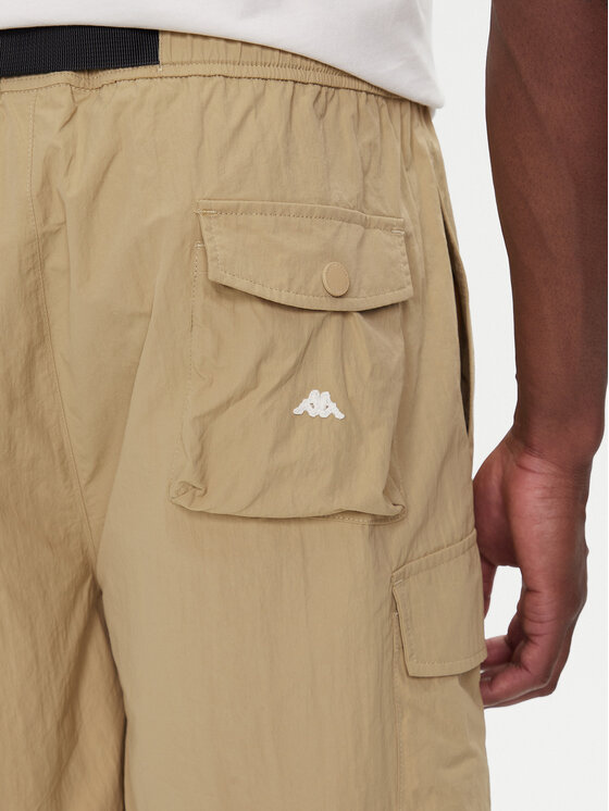 Robe di Kappa Robe di Kappa Pantaloncini di tessuto Giovani 67124BW Beige Regular Fit