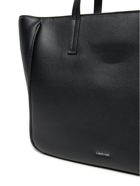 Calvin Klein Calvin Klein Дамска чанта Refine Medium K60K612523 Черен